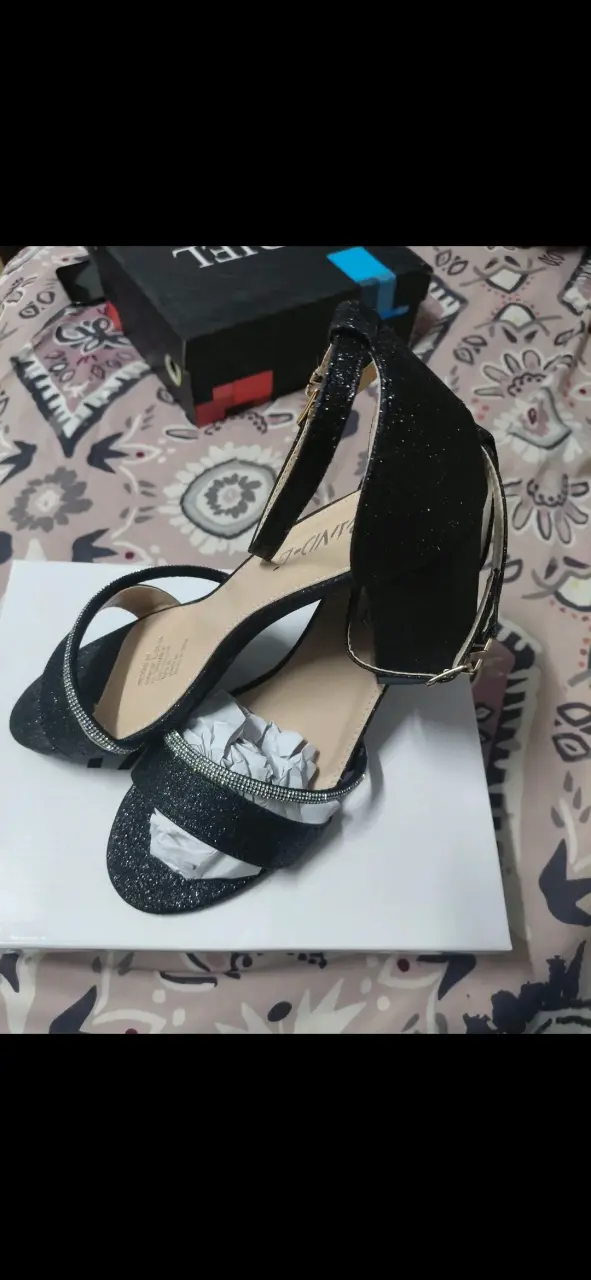 Sandalias de tacón negras brillantes para mujer - 2