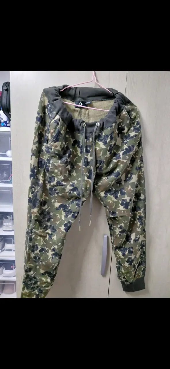 Conjunto deportivo camuflado Converse para mujer - 2