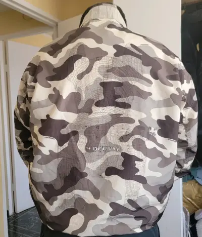 Chaqueta Lifework reversible con diseño de bulldog - miniatura 5