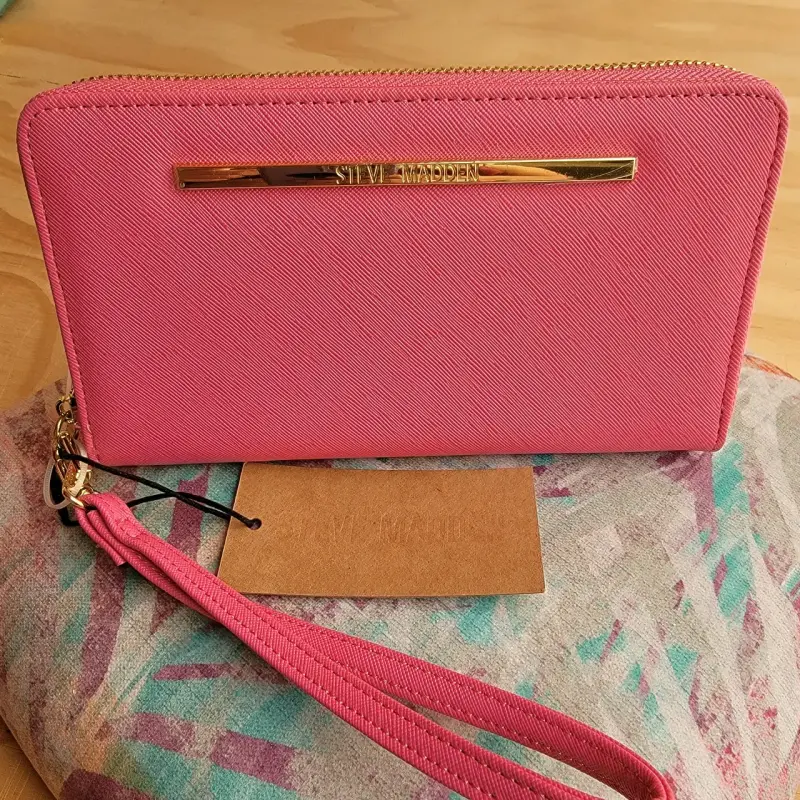 Billeteras rosa Steve Madden con cierre y correa - 3