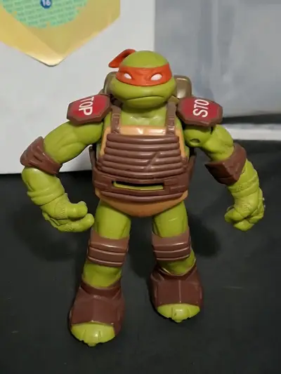 Figura de acción Tortuga Ninja con accesorios - miniatura 1