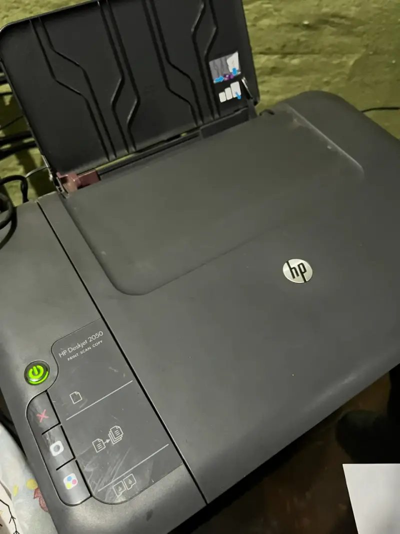 Impresora multifuncional HP Deskjet 2050 nueva - 3
