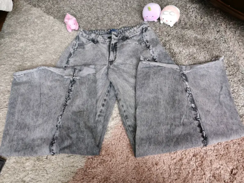 Jeans anchos grises desgastados para mujer - 1