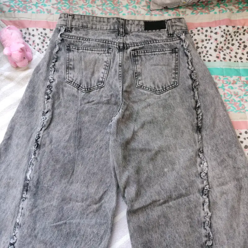Jeans anchos grises desgastados para mujer - 2