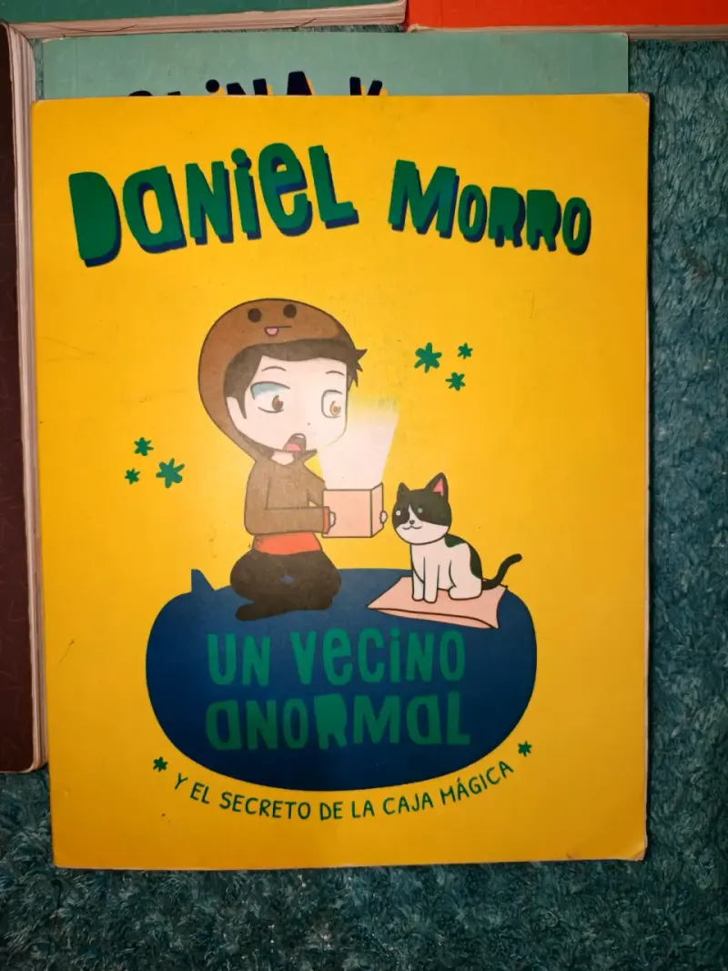 Colección de libros Una Familia Anormal de Lyna Vallejos - 4