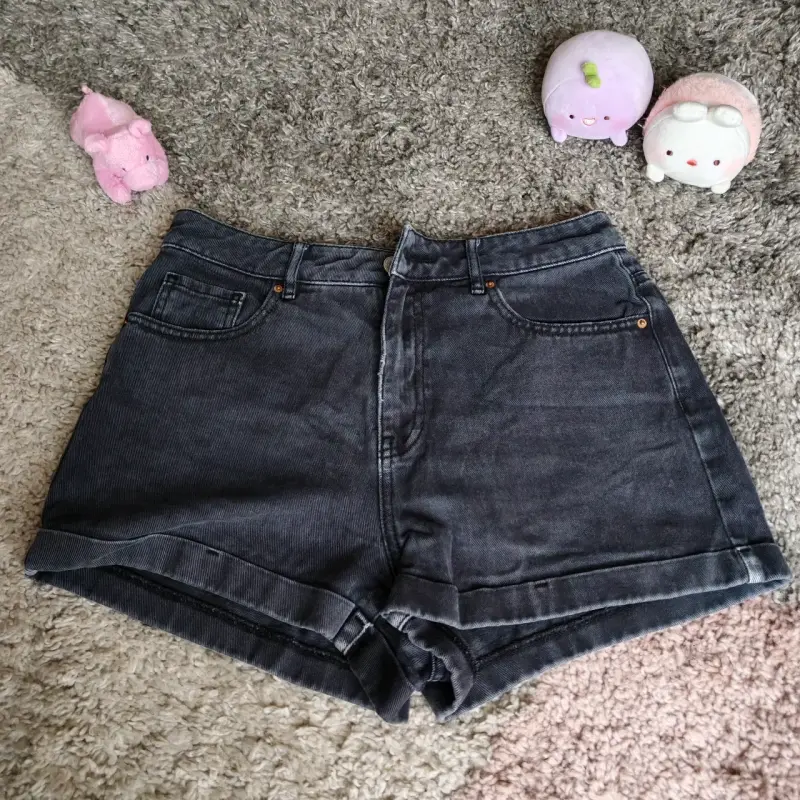 Shorts de mezclilla negros PacSun - 1