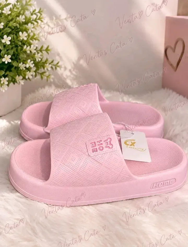 Sandalias rosadas para el hogar cómodas