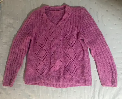 Suéter de lana magenta - miniatura 1