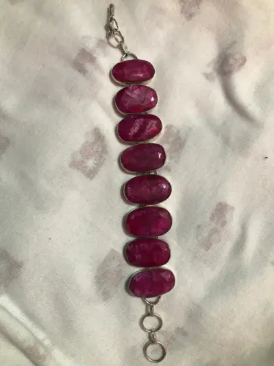 Pulsera de rubies con engaste en plata - miniatura 1