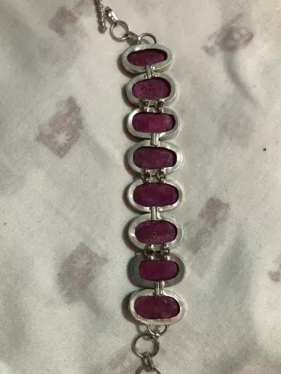 Pulsera de rubies con engaste en plata - miniatura 2