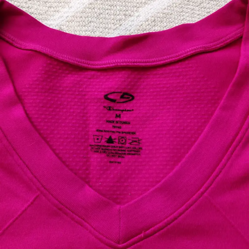 Polera deportiva fucsia para mujer - 3