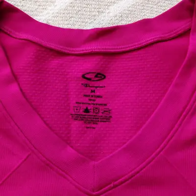 Polera deportiva fucsia para mujer - miniatura 3