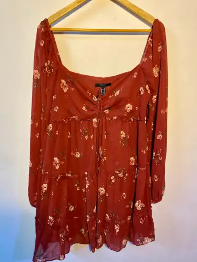Vestido floral burdeo Forever 21 - miniatura 2