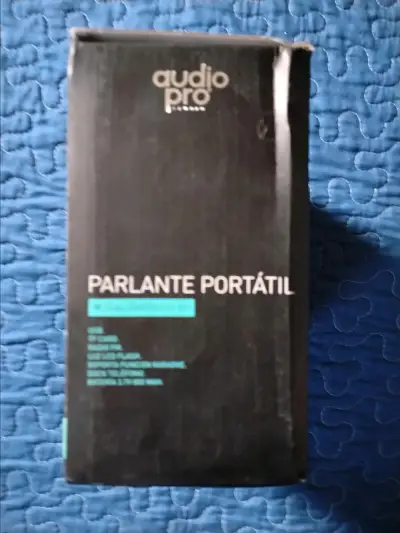 Parlante portátil Audio Pro con micrófono - miniatura 1