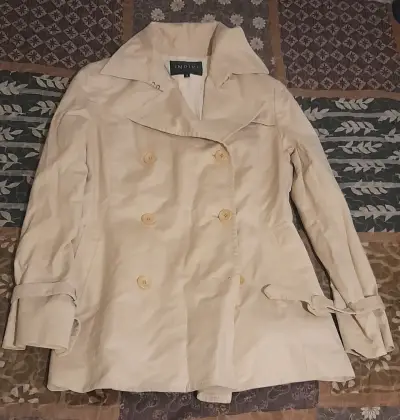 Abrigo beige de mujer Indivi con botones - miniatura 1