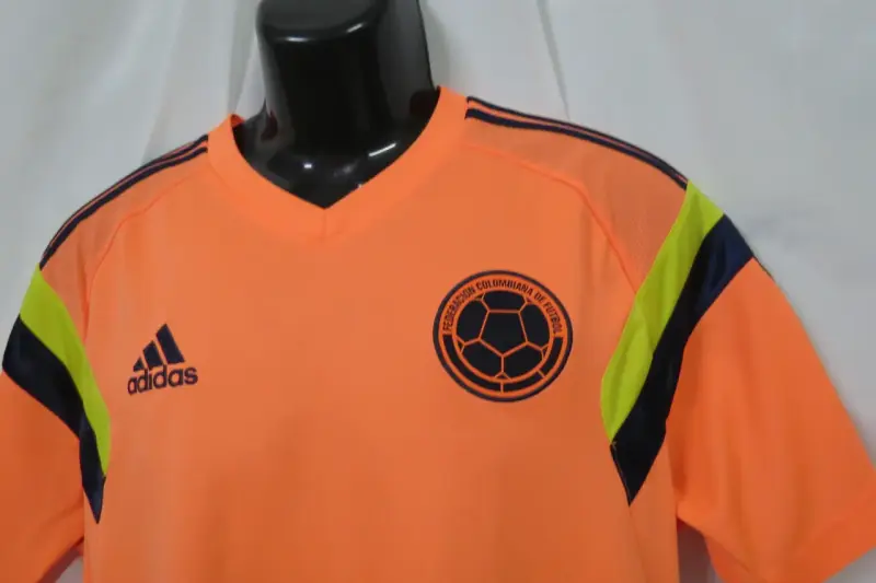 Camiseta de fútbol  Talla L selección Colombia - 3