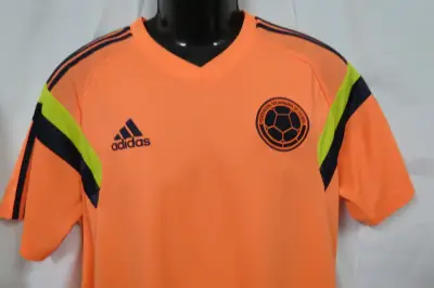 Camiseta de fútbol  Talla L selección Colombia - miniatura 4