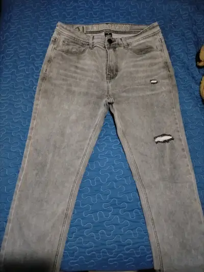Jeans grises desgastados Americano para hombre - miniatura 1