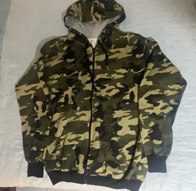 Polerón tipo camuflado - miniatura 1