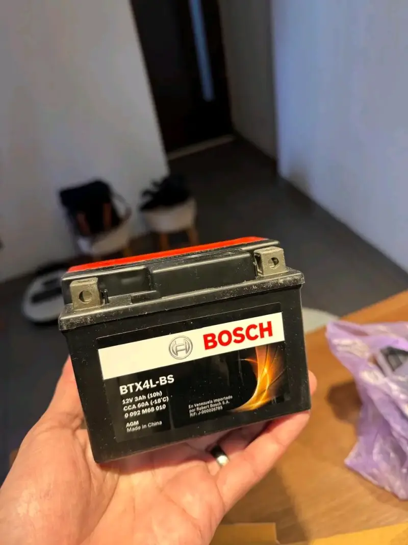 Batería de moto Bosch BTX4L-BS 12V - 3