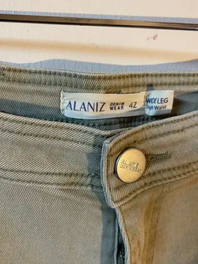 Jeans Alaniz gris claro verdoso - miniatura 3