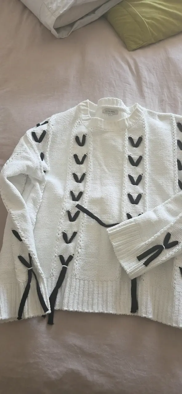 Suéter blanco detalles negros Jacinta Tienda L - 1
