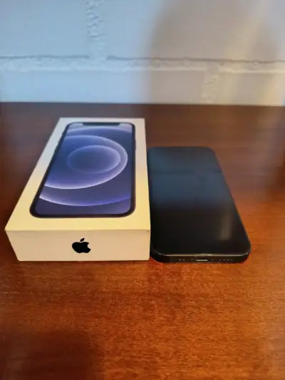 iPhone 12 con batería al 78% en buen estado - miniatura 6
