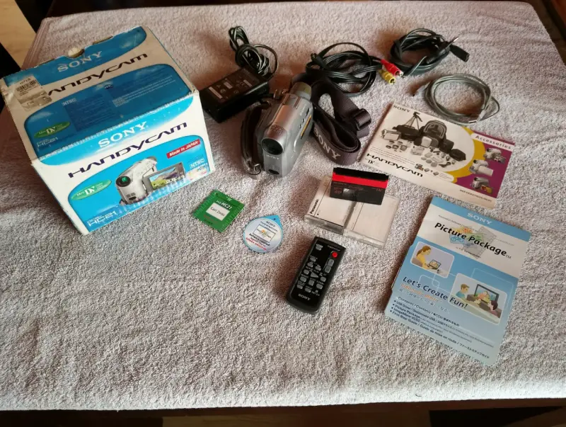 Camara Sony Handycam DCR-HC21 MiniDV con caja - 1