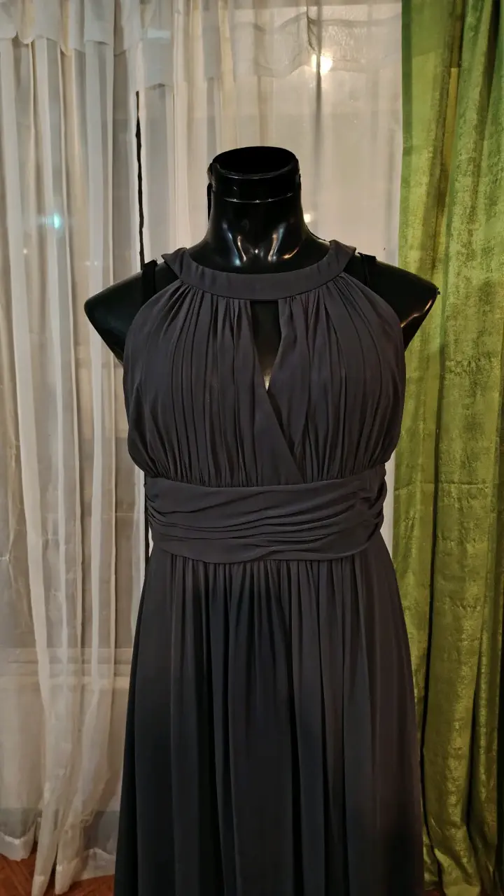 Vestido largo de fiesta gris elegante - 3