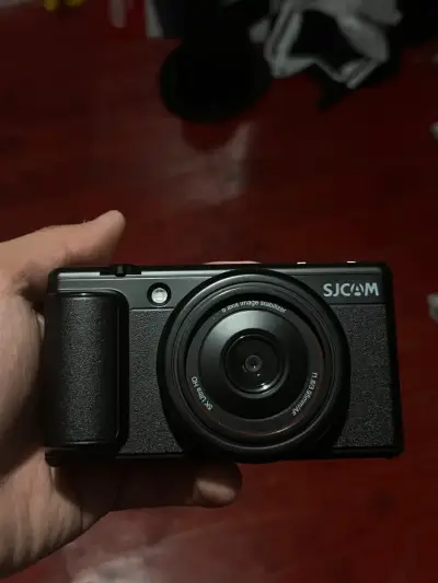 Cámara digital SJCAM con estabilizador de imagen - miniatura 1