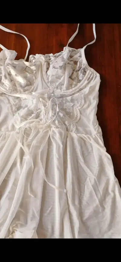 Babydoll blanco de encaje con liguero - miniatura 4