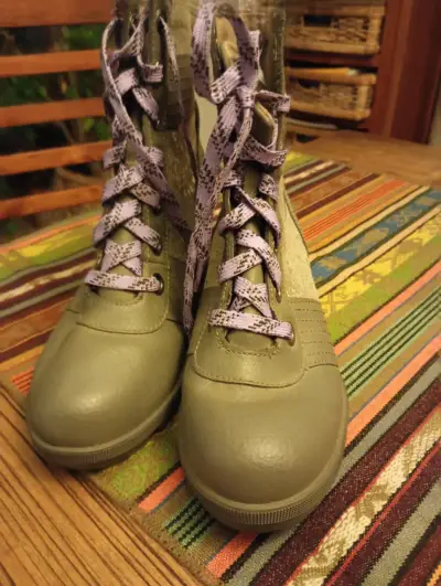 Botas de lluvia Sorel grises. Taco interno - miniatura 2