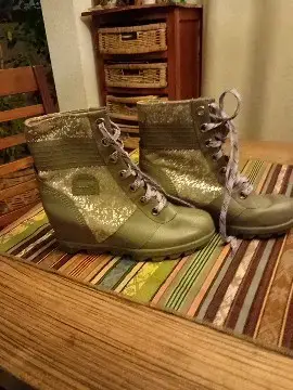 Botas de lluvia Sorel grises. Taco interno - miniatura 3