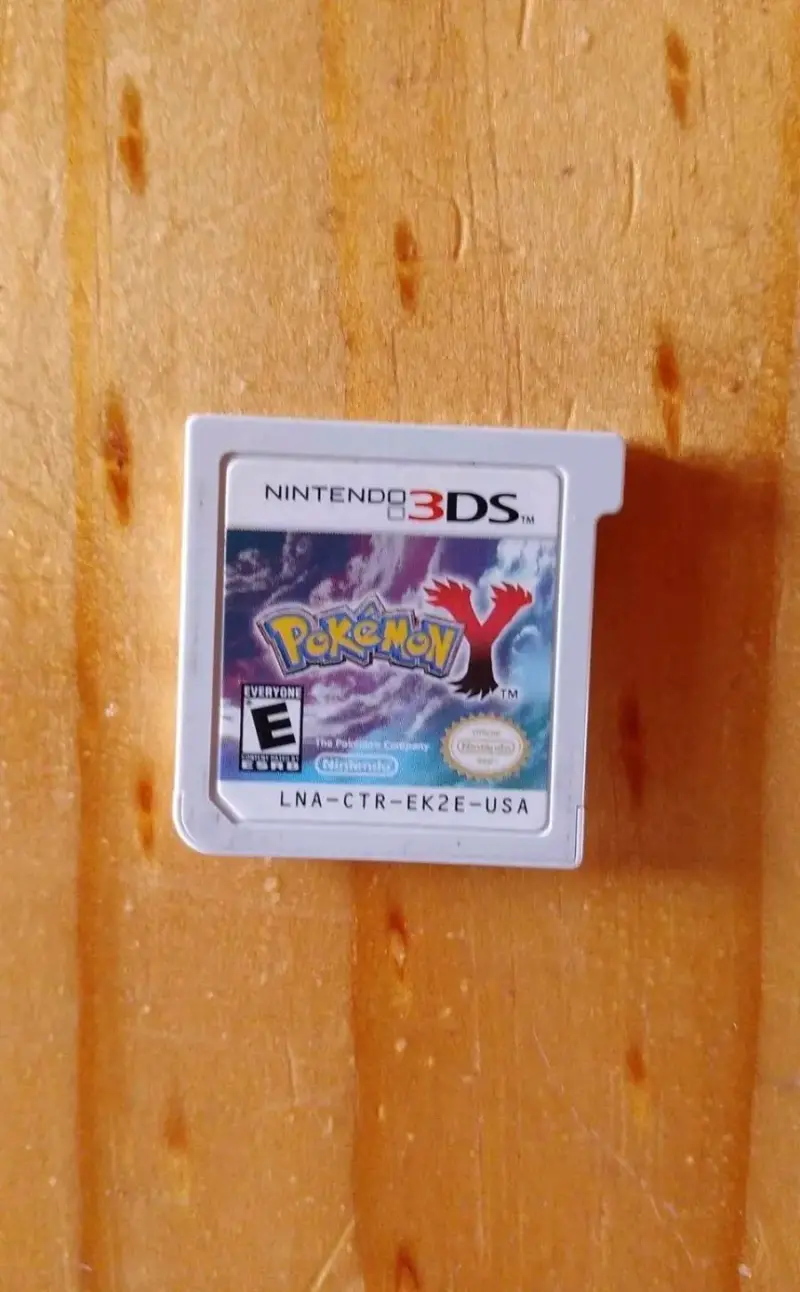 Pokémon Y para Nintendo 3DS - 1