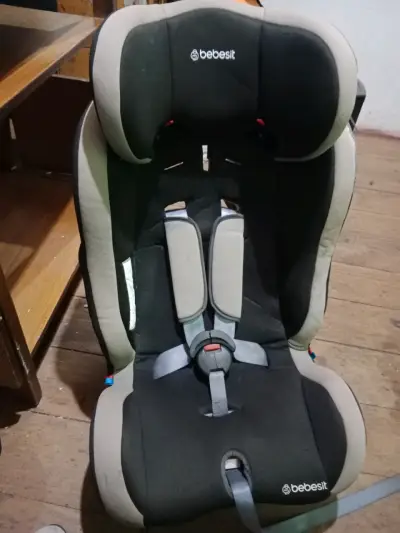 Silla de auto para bebé Bebesit negra - miniatura 4