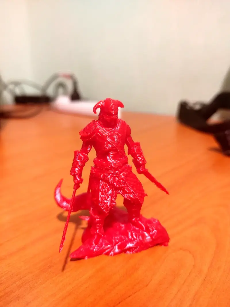 Figura Dovahkiin Skyrim Impresion 3D 7,2cm - 2
