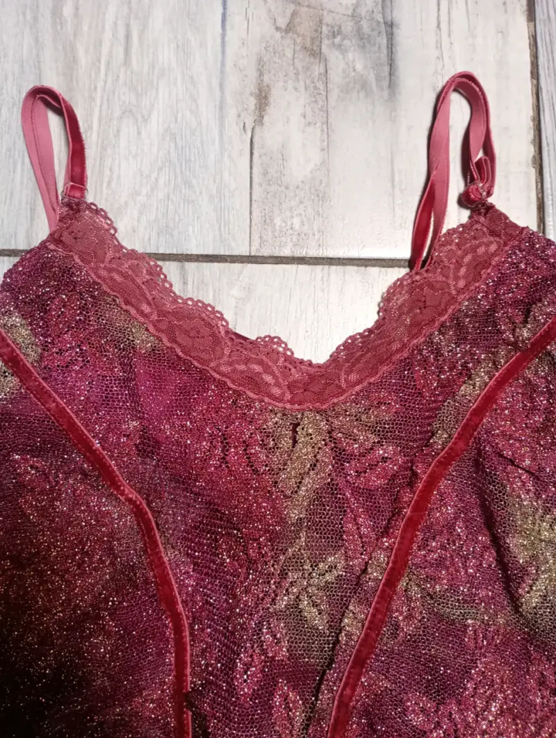 Top de encaje rojo brillante Umbrale - 2