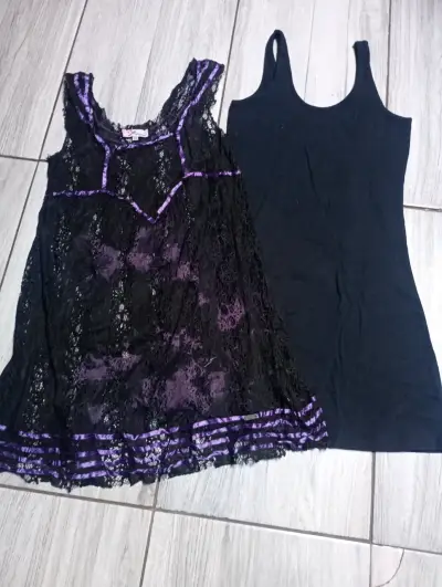 Vestido de encaje negro con detalles morados Be Umbrale - miniatura 1