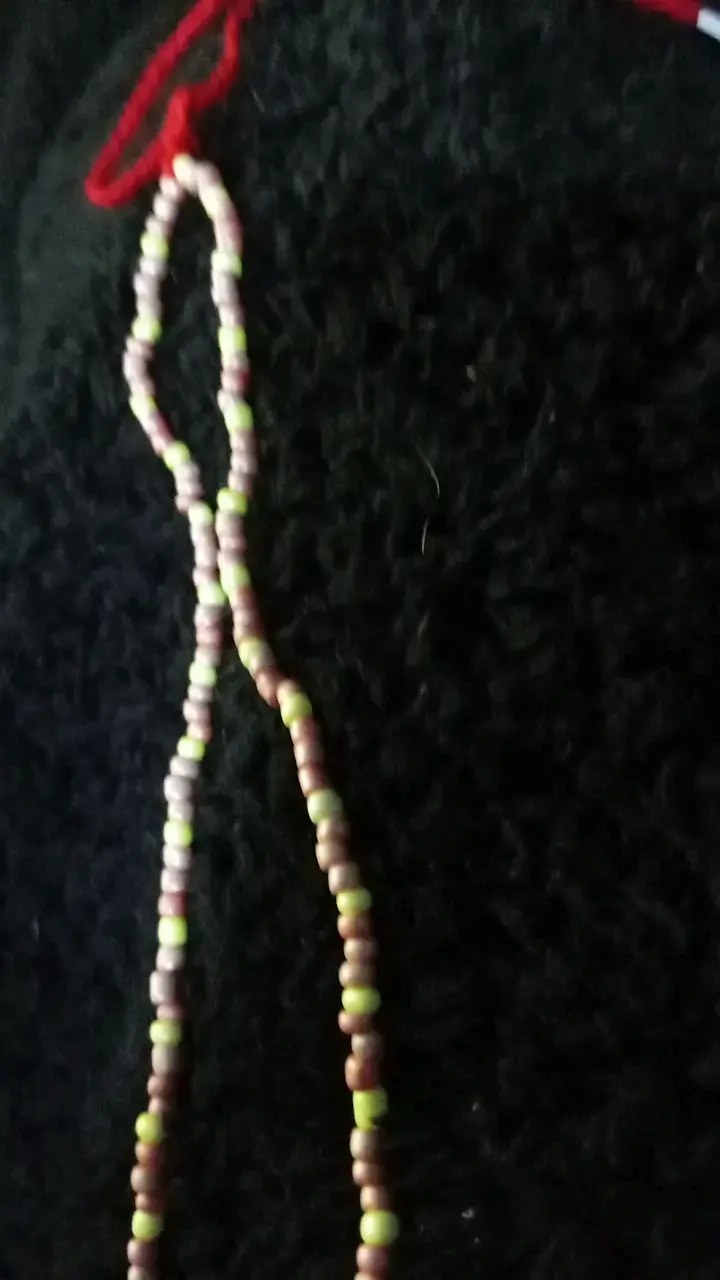 Collar de cuentas de colores vibrantes - 2