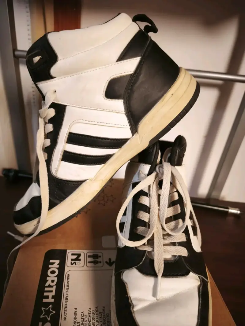 Zapatillas deportivas blancas y negras North Star - 3