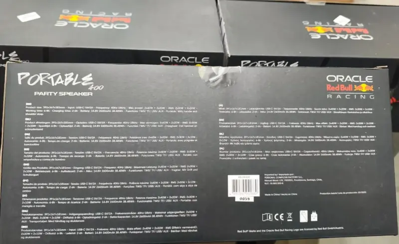 Parlante portátil Oracle Red Bull Racing con luces LED - 2