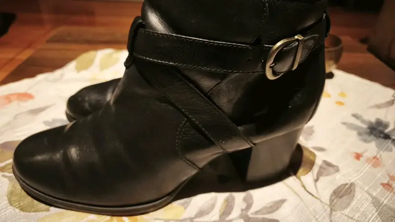 Botines de cuero negro con tacón para mujer - 4