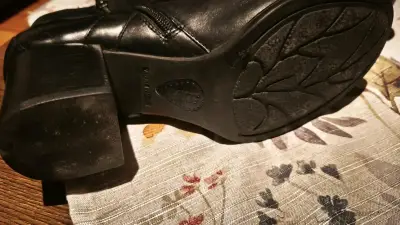 Botines de cuero negro con tacón para mujer - miniatura 5