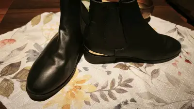Botines de negro para mujer en buen estado - miniatura 2