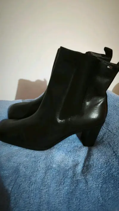 Botines de cuero negro Tommy Hilfiger - miniatura 5