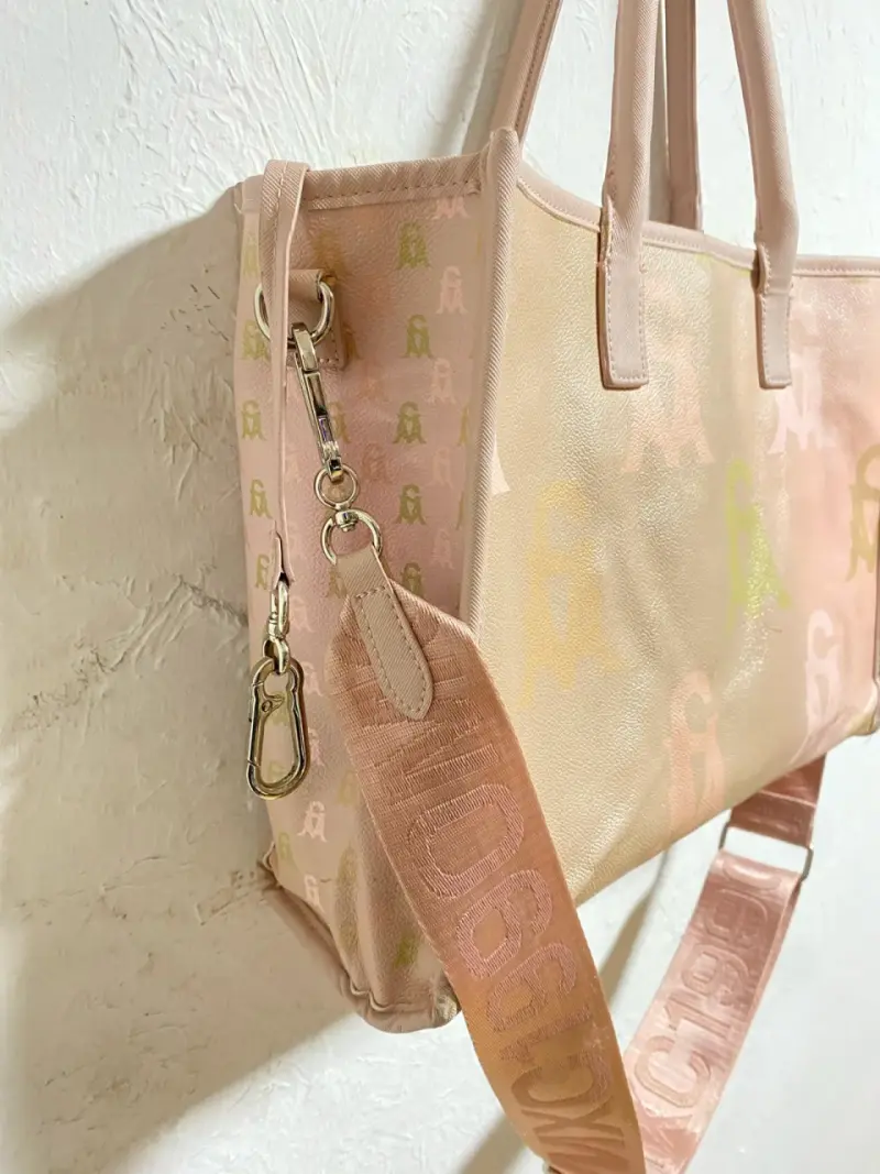 Bolso tote rosa Steve Madden con accesorios - 3