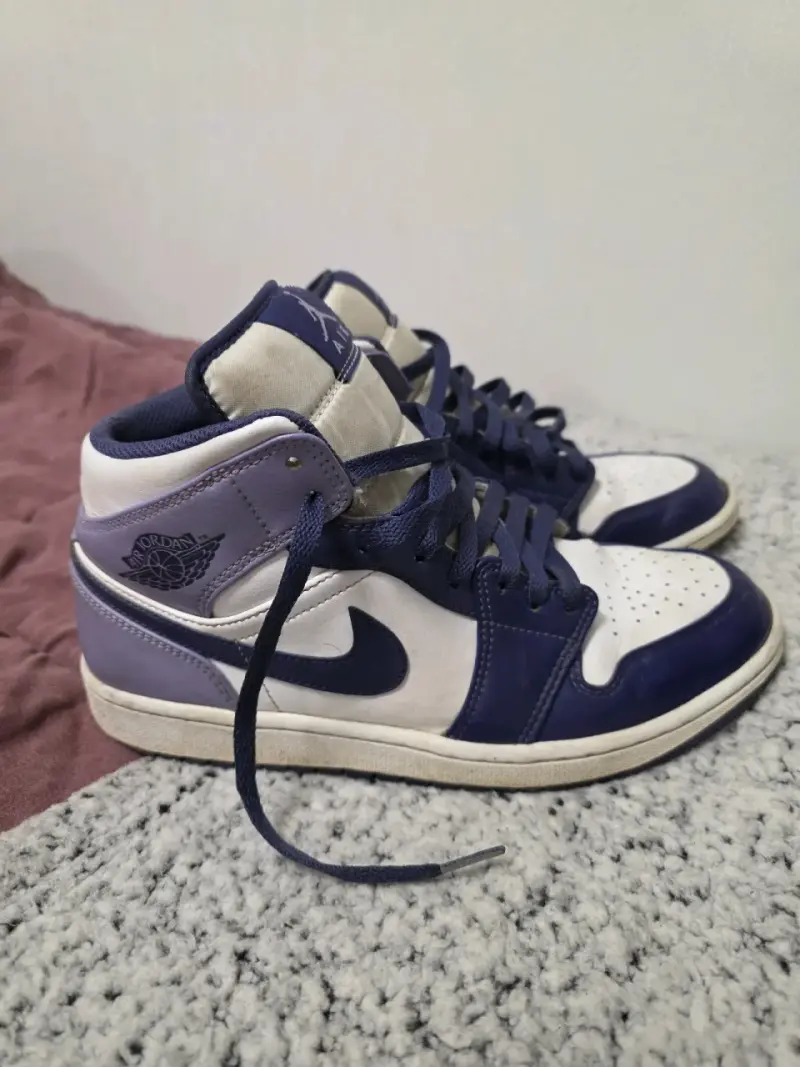 Zapatillas Air Jordan 1 Mid morado y Blanco - 2