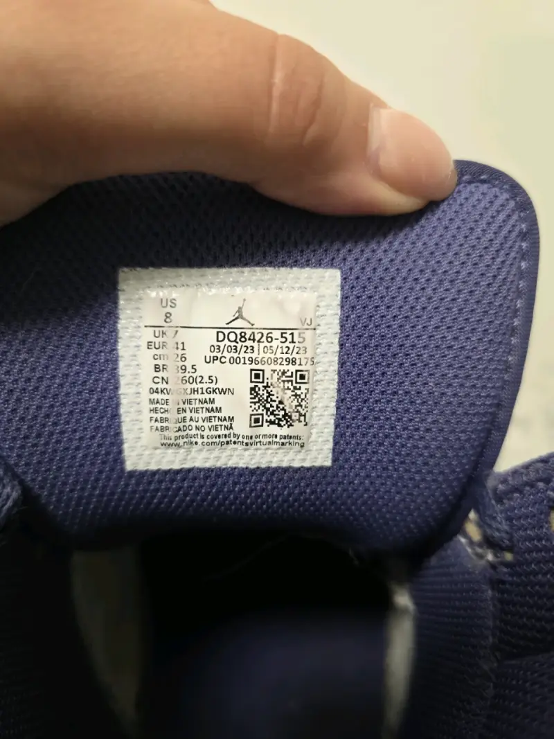 Zapatillas Air Jordan 1 Mid morado y Blanco - 4