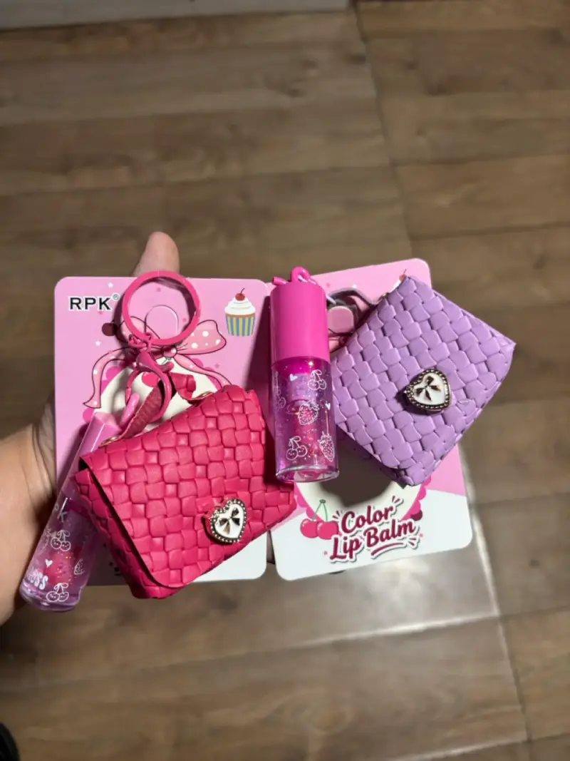 Set de bálsamo labial y llavero RPK - 1