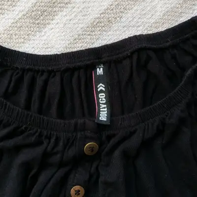 Blusa negra con botones Rolly Go - miniatura 2
